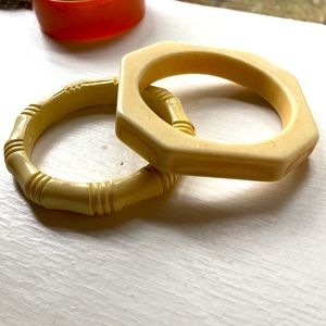 Ivory lucite and Bakelite Vintage bracelets: Octagon with carving